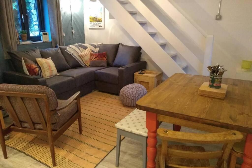 Farmhand Cottage Narberth Ngoại thất bức ảnh